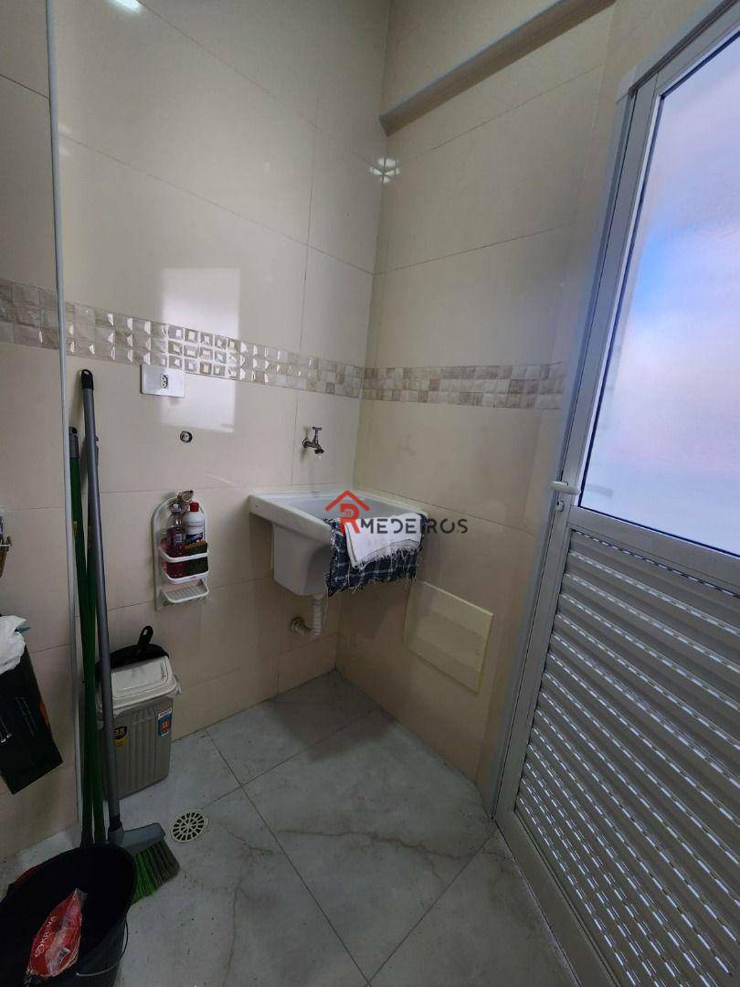 Apartamento à venda com 2 quartos, 61m² - Foto 7