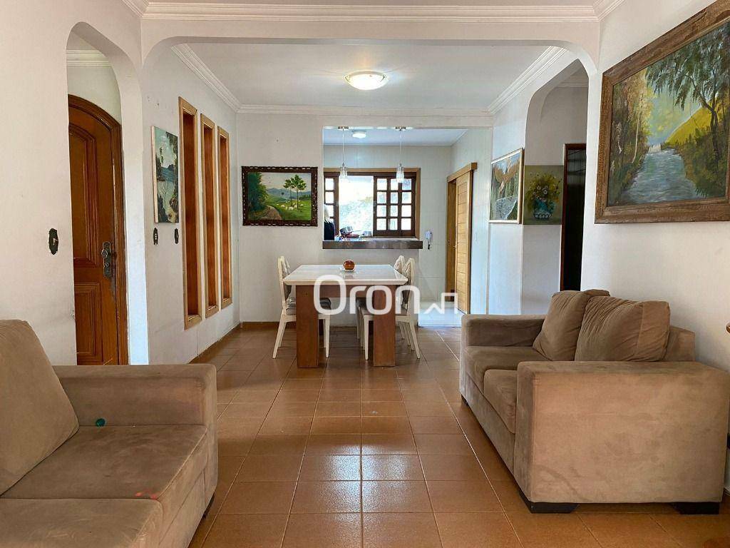 Casa à venda com 5 quartos, 400m² - Foto 2