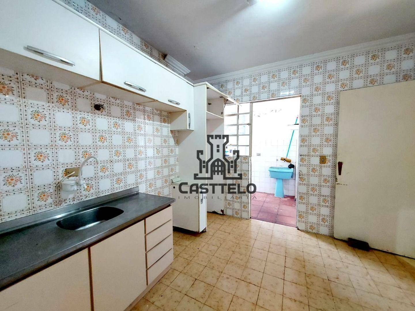 Apartamento à venda com 2 quartos, 68m² - Foto 4