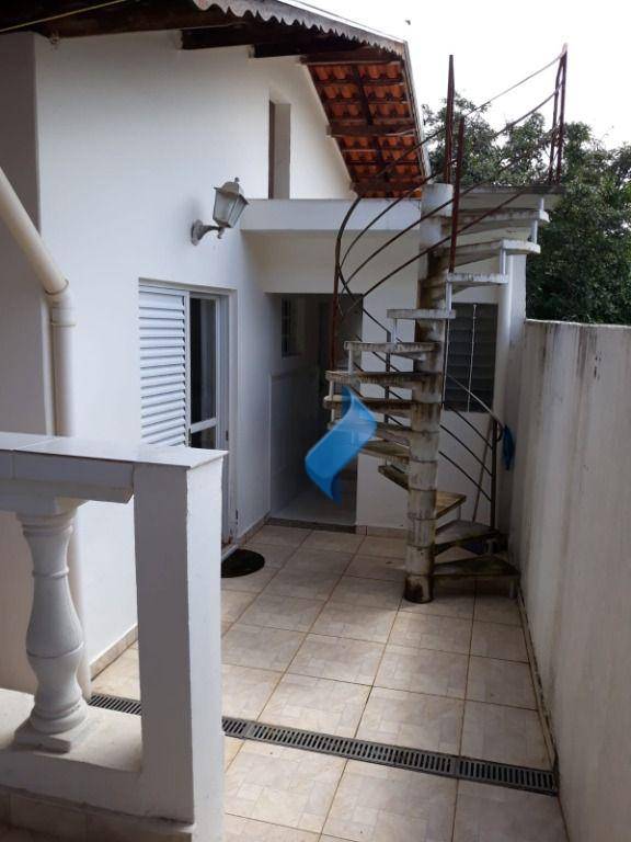 Casa à venda com 3 quartos, 337m² - Foto 23