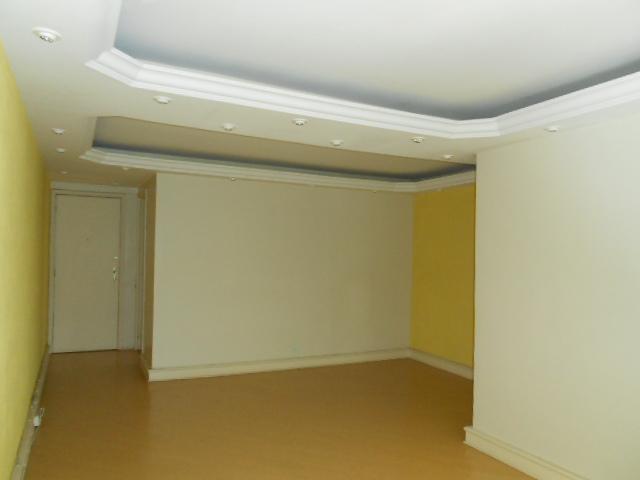 Apartamento à venda com 3 quartos, 78m² - Foto 3