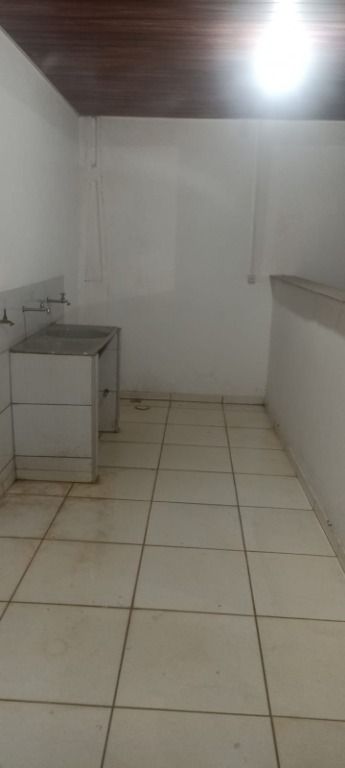 Casa à venda e aluguel com 3 quartos, 80m² - Foto 13