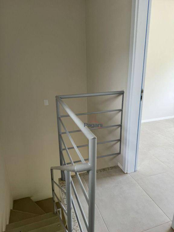 Casa de Condomínio à venda com 2 quartos, 71m² - Foto 3