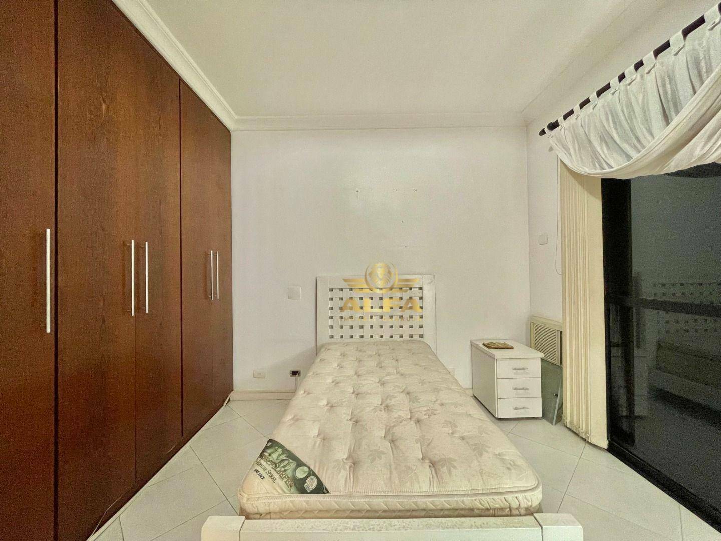 Apartamento à venda com 4 quartos, 242m² - Foto 24