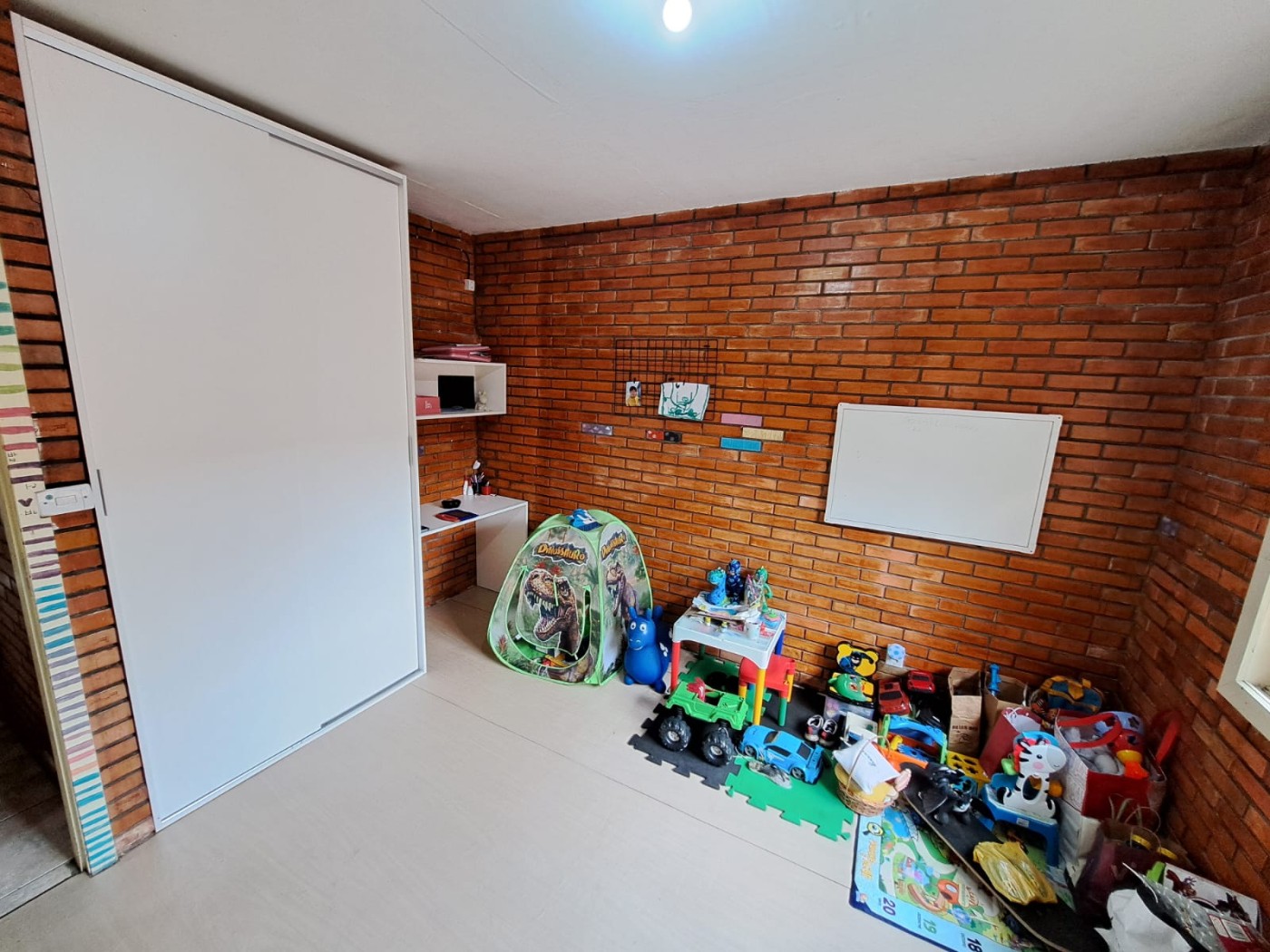 Casa à venda com 4 quartos, 300m² - Foto 7