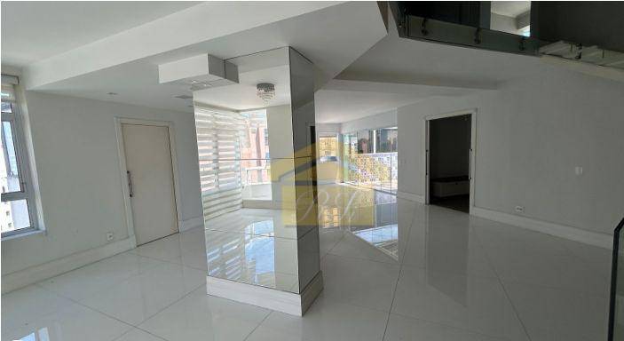 Cobertura, 3 quartos, 250 m² - Foto 1