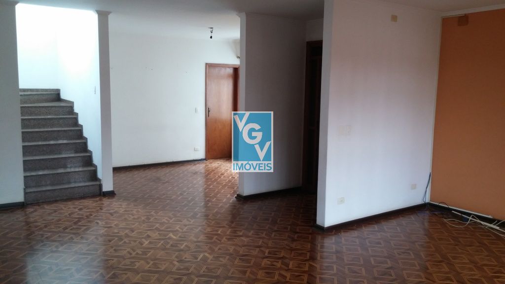 Casa para alugar com 3 quartos, 350m² - Foto 3