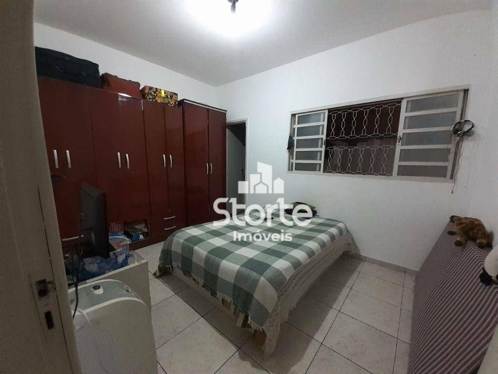 Casa à venda com 3 quartos, 190m² - Foto 10