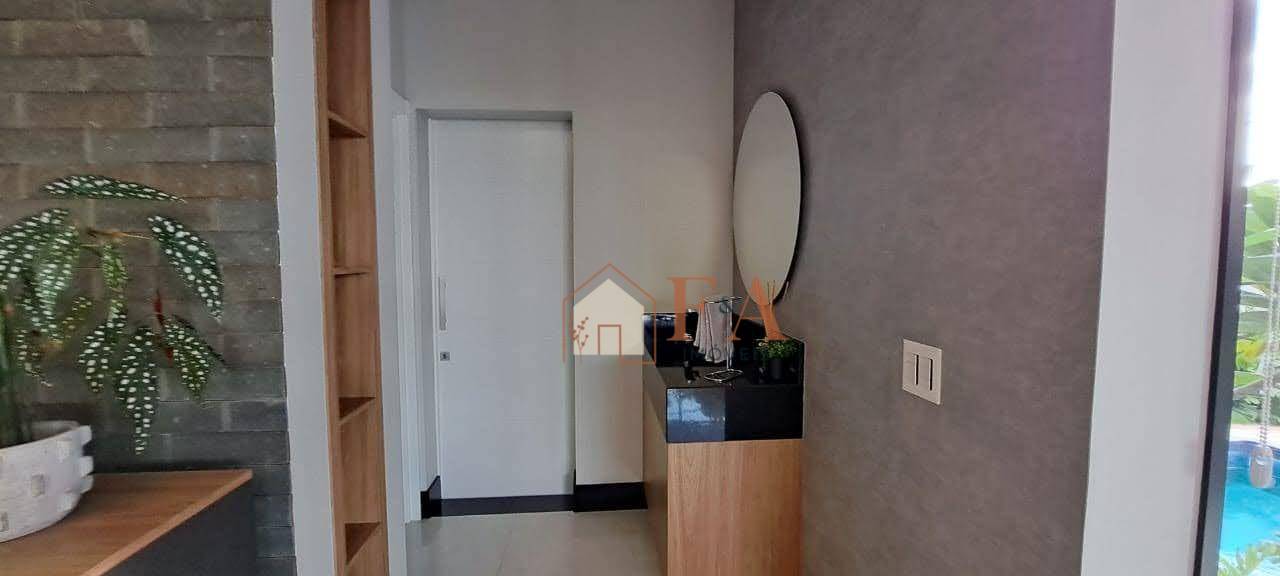 Casa à venda com 3 quartos, 210m² - Foto 5