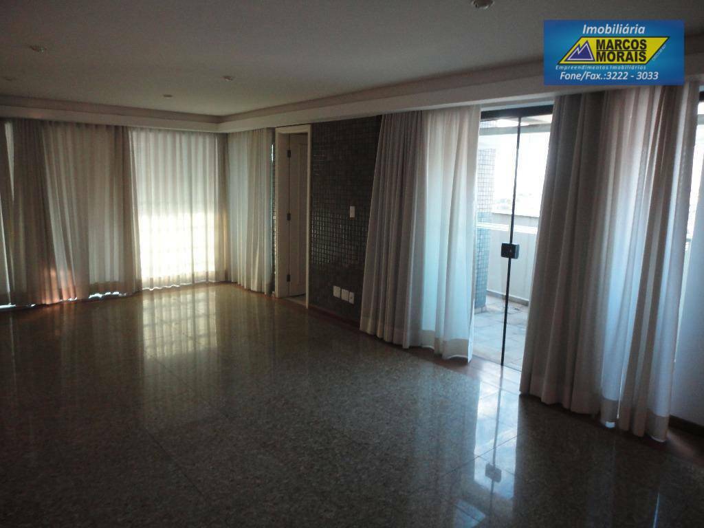 Apartamento à venda com 3 quartos, 189m² - Foto 1