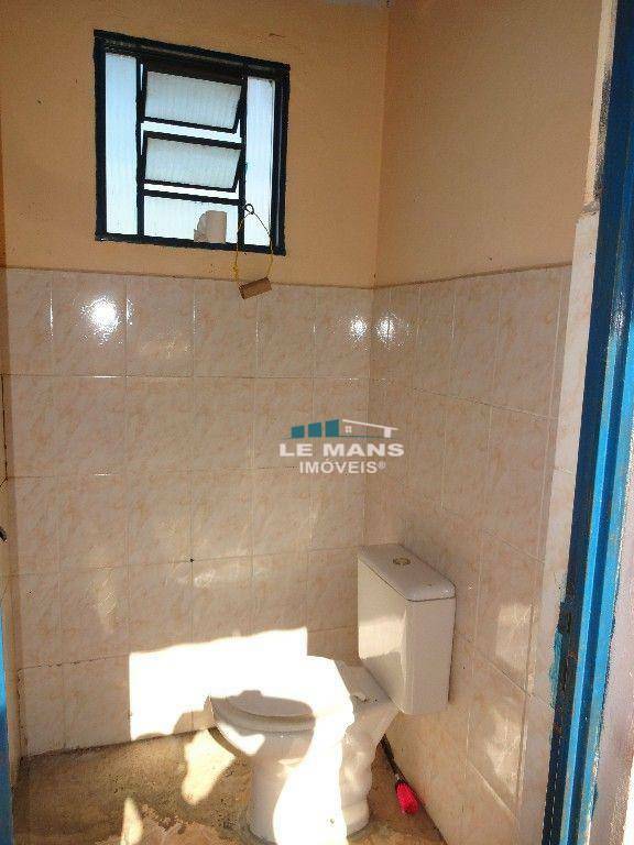 Chácara à venda com 2 quartos, 200m² - Foto 9