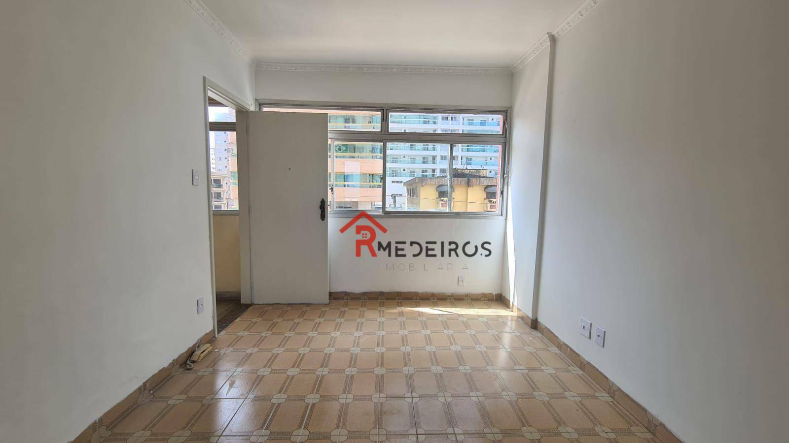 Apartamento à venda com 1 quarto, 40m² - Foto 1