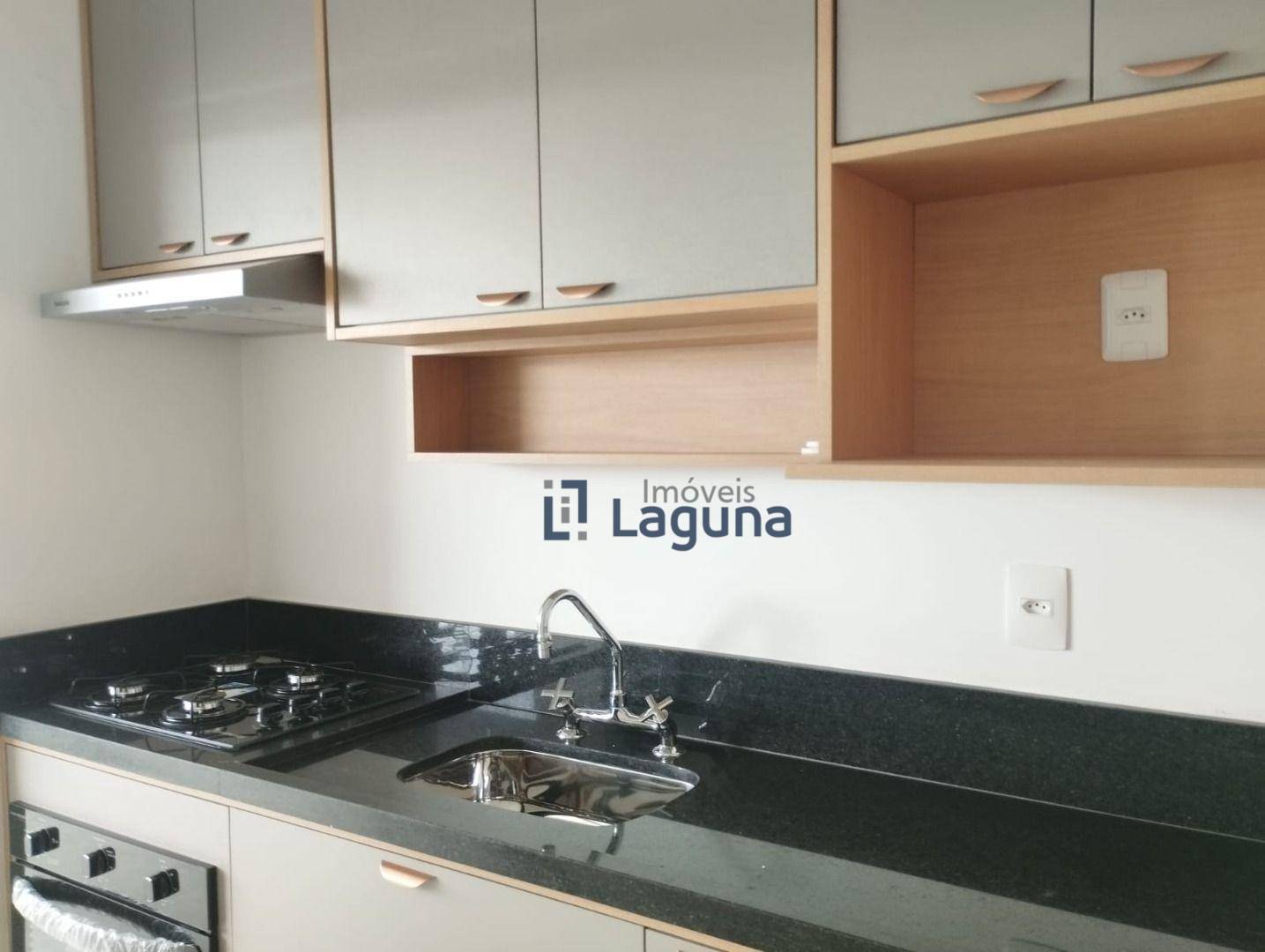 Apartamento para alugar com 2 quartos, 70m² - Foto 4