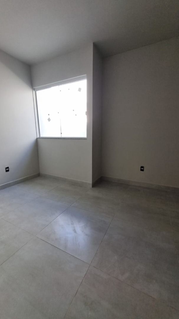 Casa à venda com 2 quartos, 58m² - Foto 11