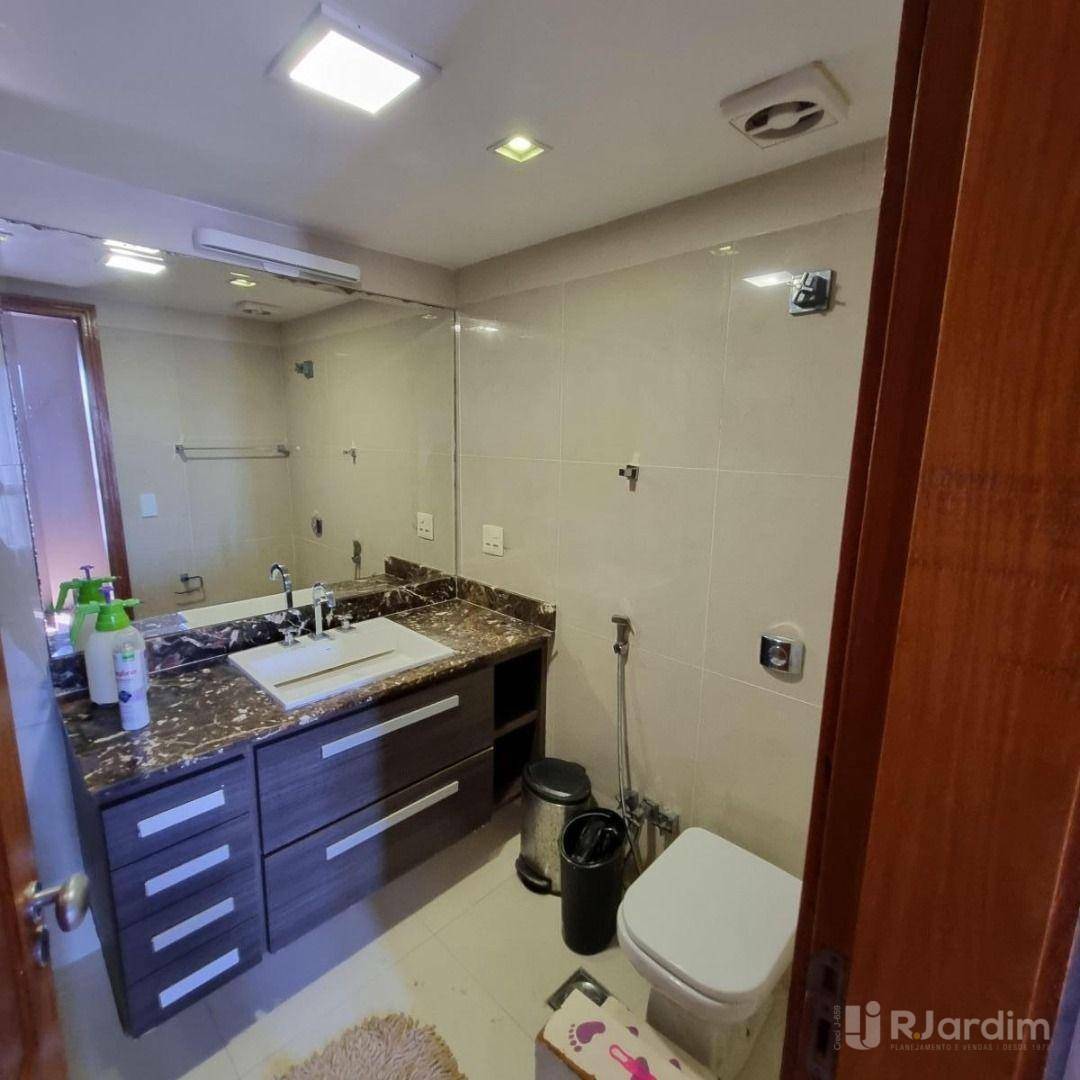 Apartamento para alugar com 4 quartos, 302m² - Foto 15