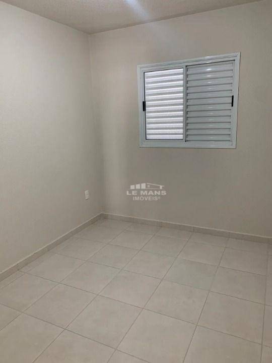 Casa para alugar com 2 quartos, 45m² - Foto 16