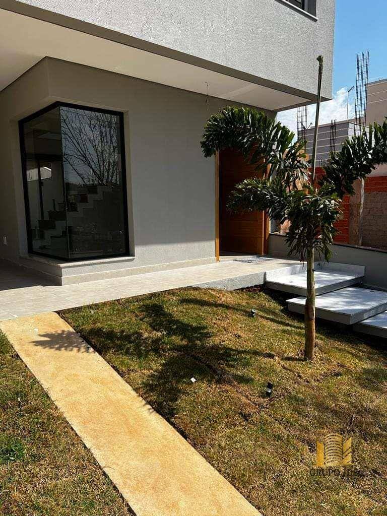 Casa à venda com 3 quartos, 156m² - Foto 2