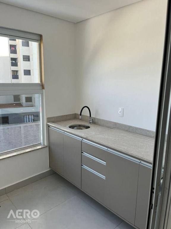 Apartamento para alugar com 1 quarto, 42m² - Foto 13