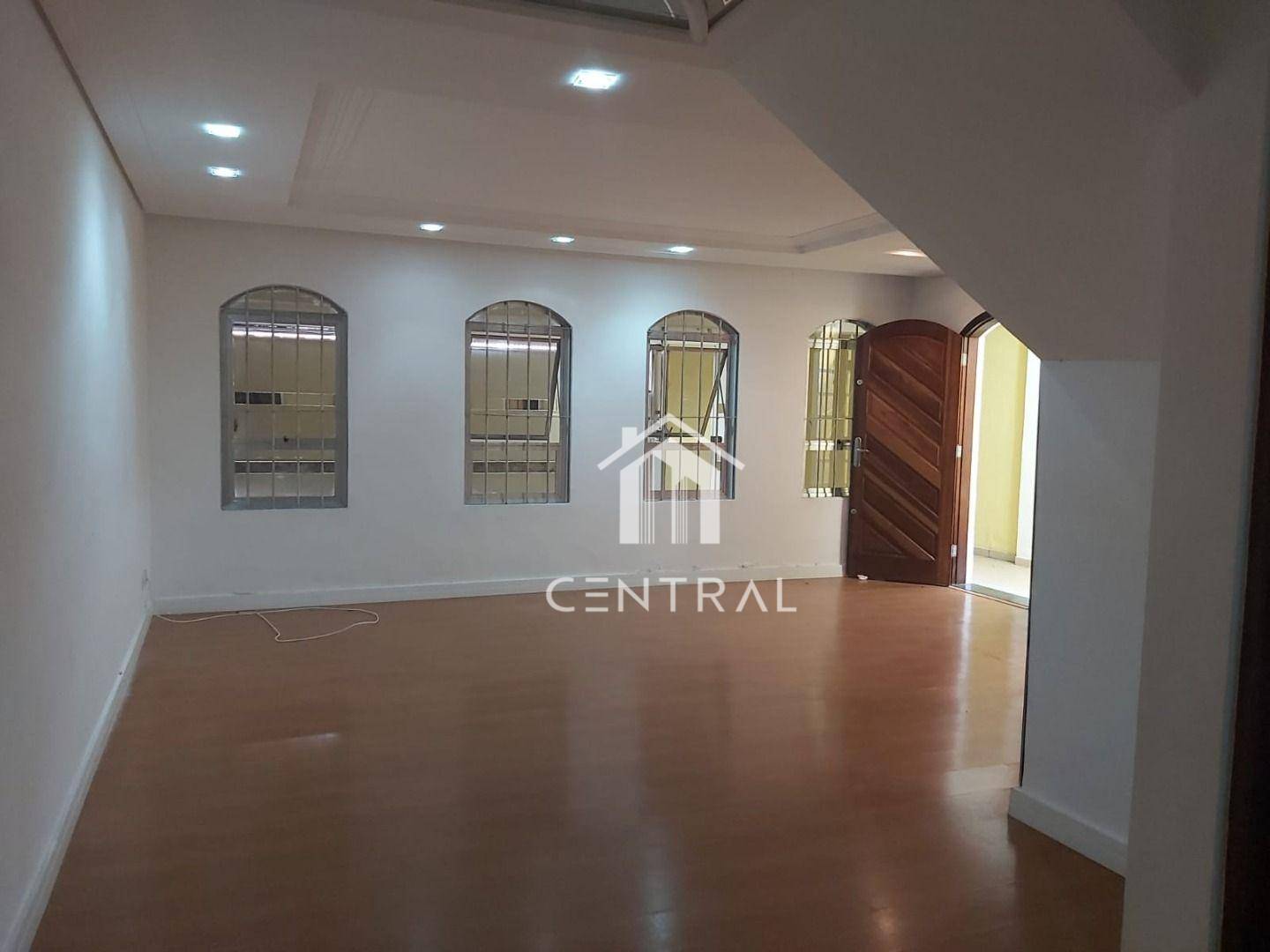 Sobrado para alugar com 3 quartos, 263m² - Foto 7