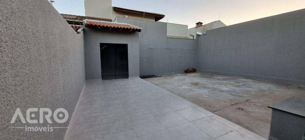 Casa à venda com 3 quartos, 145m² - Foto 20