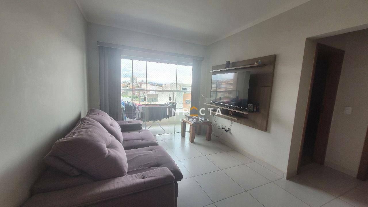 Apartamento à venda com 2 quartos, 74m² - Foto 5