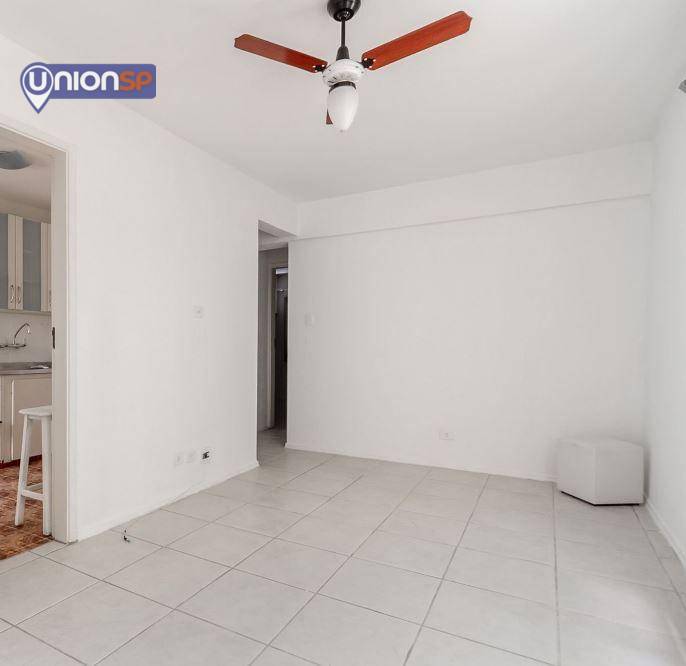 Apartamento à venda com 2 quartos, 69m² - Foto 3