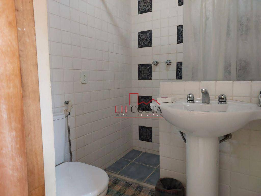 Casa à venda com 3 quartos, 250m² - Foto 16