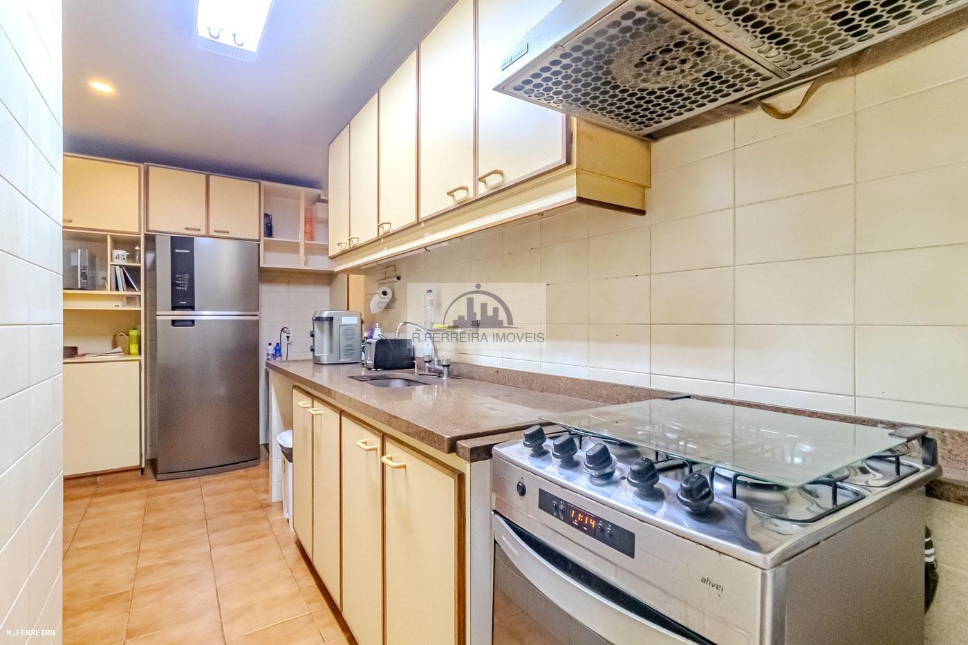 Apartamento à venda com 3 quartos, 137m² - Foto 14