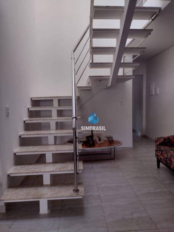 Casa à venda com 3 quartos, 180m² - Foto 8