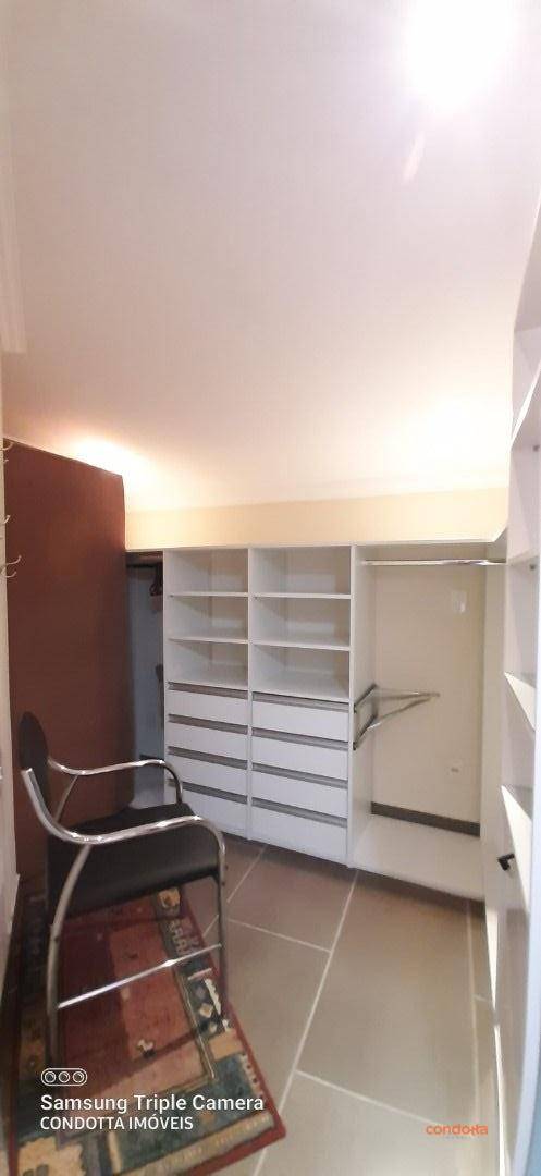 Casa para alugar com 4 quartos, 285m² - Foto 60