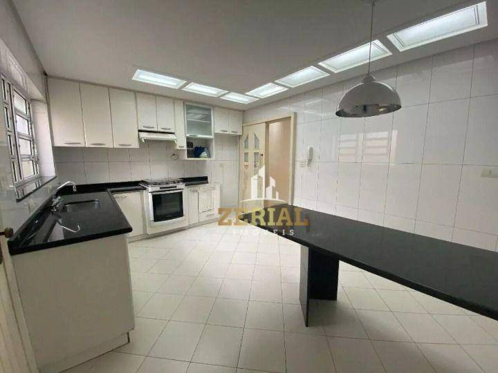 Sobrado à venda e aluguel com 3 quartos, 150m² - Foto 4