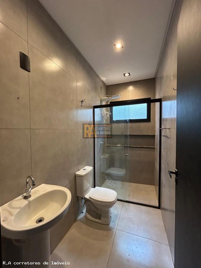 Casa à venda com 3 quartos, 180m² - Foto 11