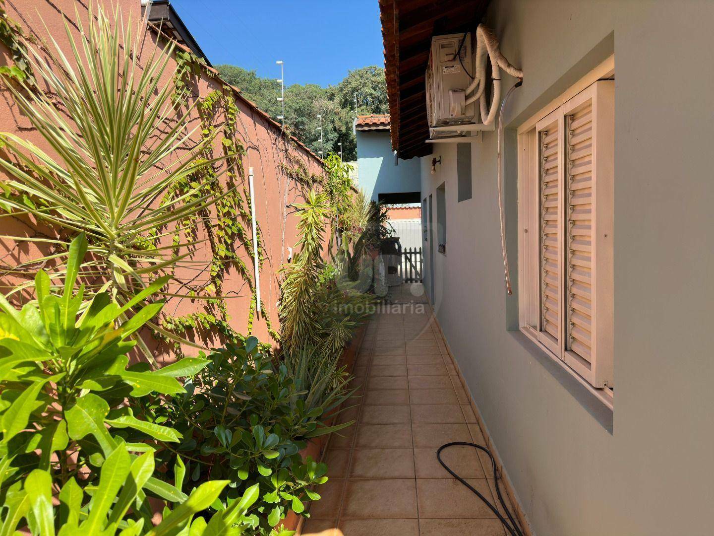 Casa à venda com 4 quartos, 187m² - Foto 13