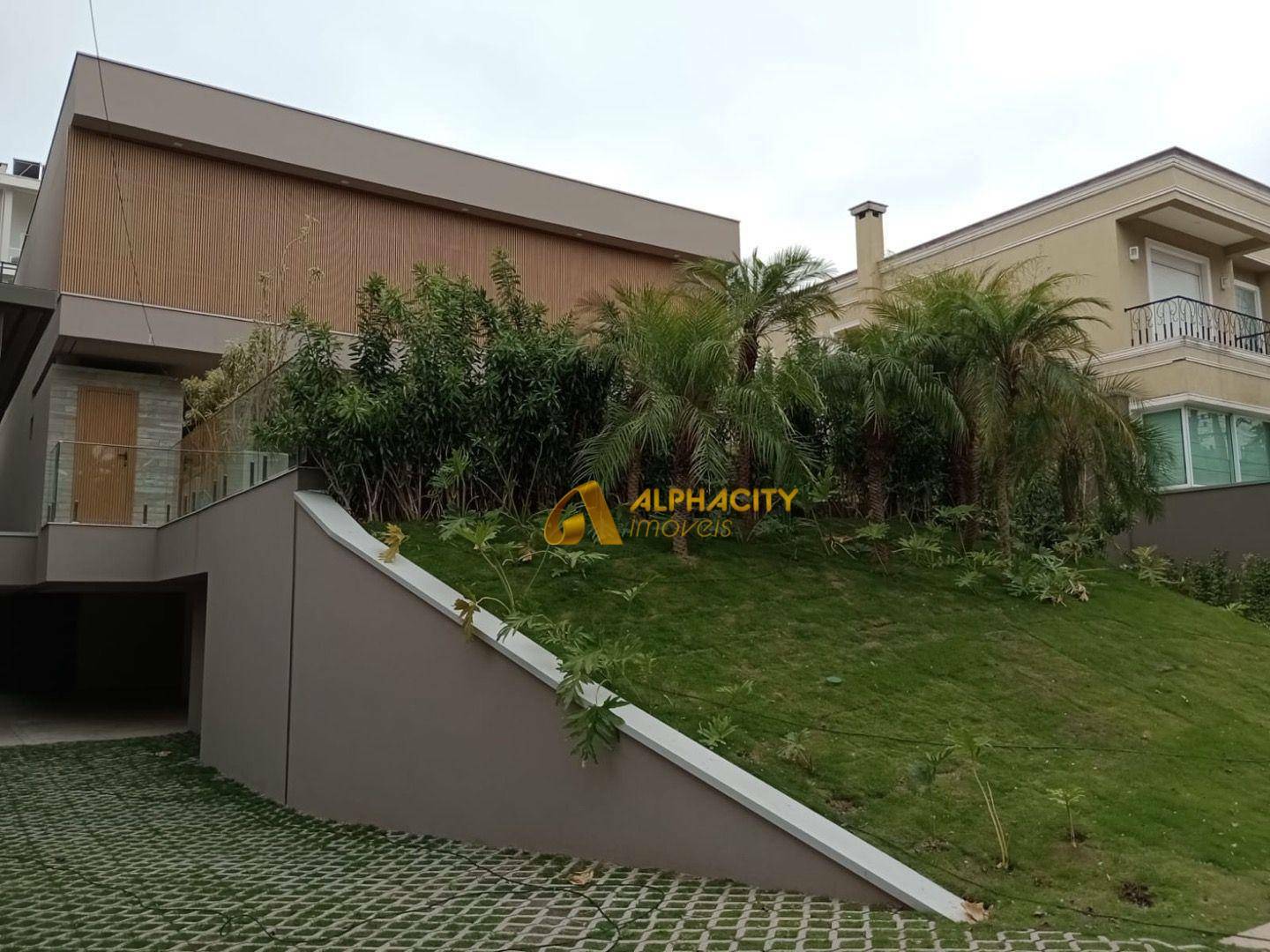 Casa de Condomínio à venda com 4 quartos, 622m² - Foto 4