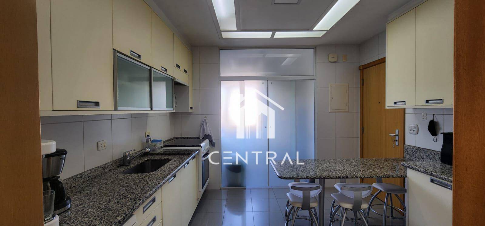 Apartamento à venda com 3 quartos, 107m² - Foto 4