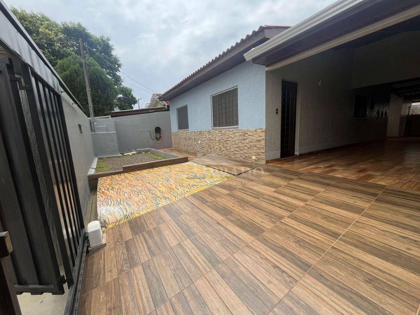 Casa à venda com 3 quartos, 140m² - Foto 2