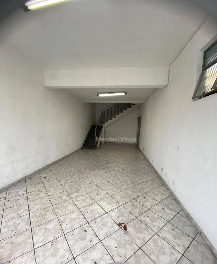 Apartamento para alugar com 2 quartos, 120m² - Foto 2