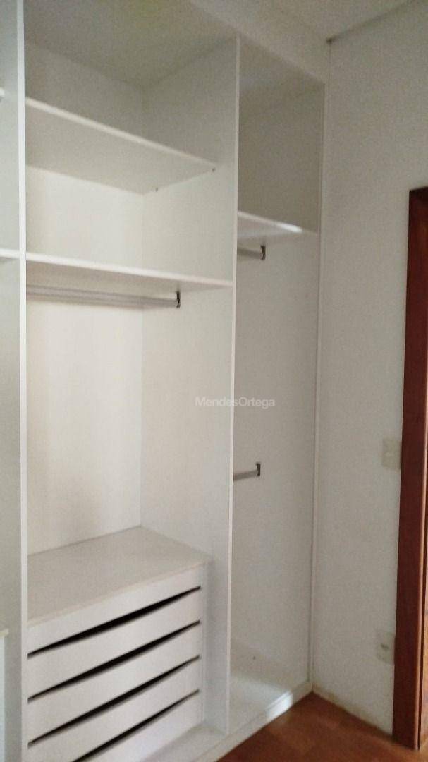 Casa de Condomínio para alugar com 3 quartos, 271m² - Foto 33