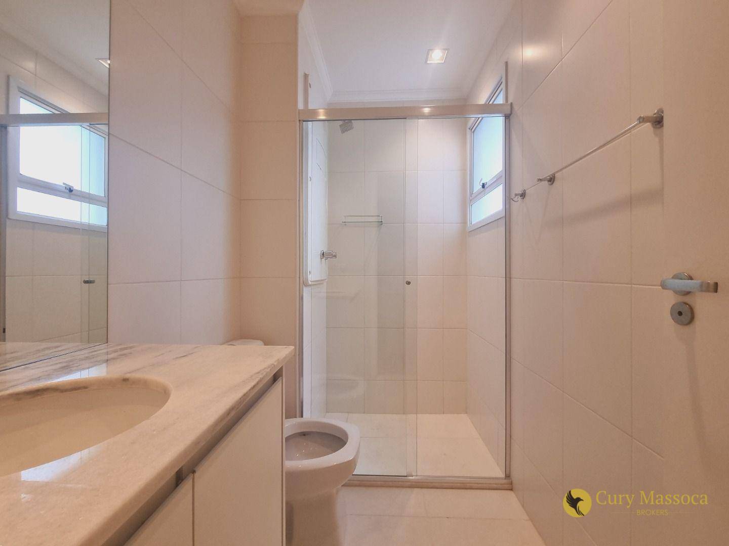 Apartamento para alugar com 2 quartos, 65m² - Foto 19