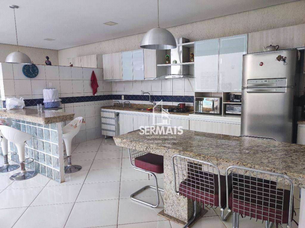 Casa à venda com 3 quartos, 265m² - Foto 22