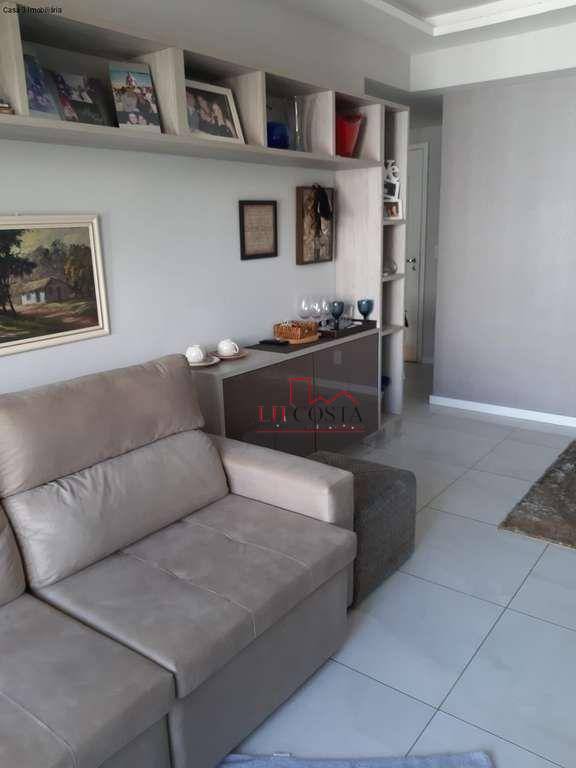 Apartamento à venda com 2 quartos, 66m² - Foto 3