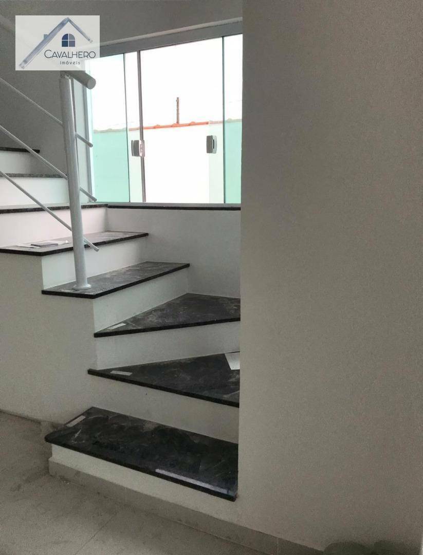 Casa à venda com 2 quartos, 72m² - Foto 2