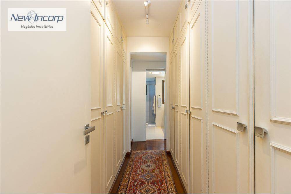 Apartamento à venda com 4 quartos, 220m² - Foto 25