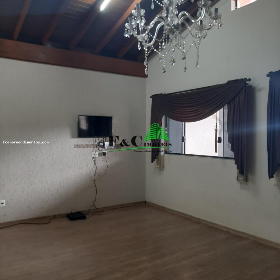 Casa à venda com 3 quartos, 250m² - Foto 6