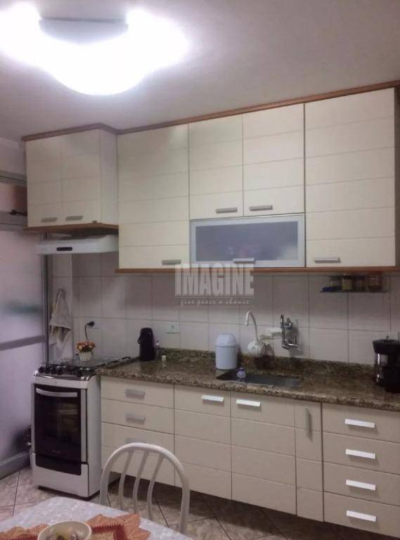 Apartamento à venda com 3 quartos, 100m² - Foto 11