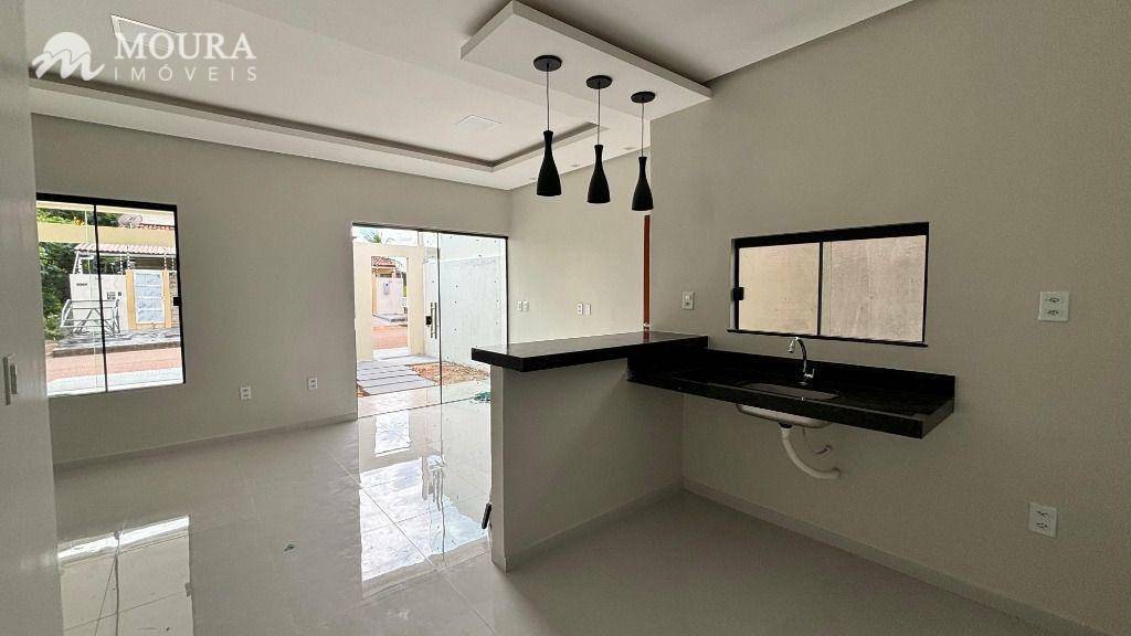 Casa à venda com 3 quartos, 104m² - Foto 4