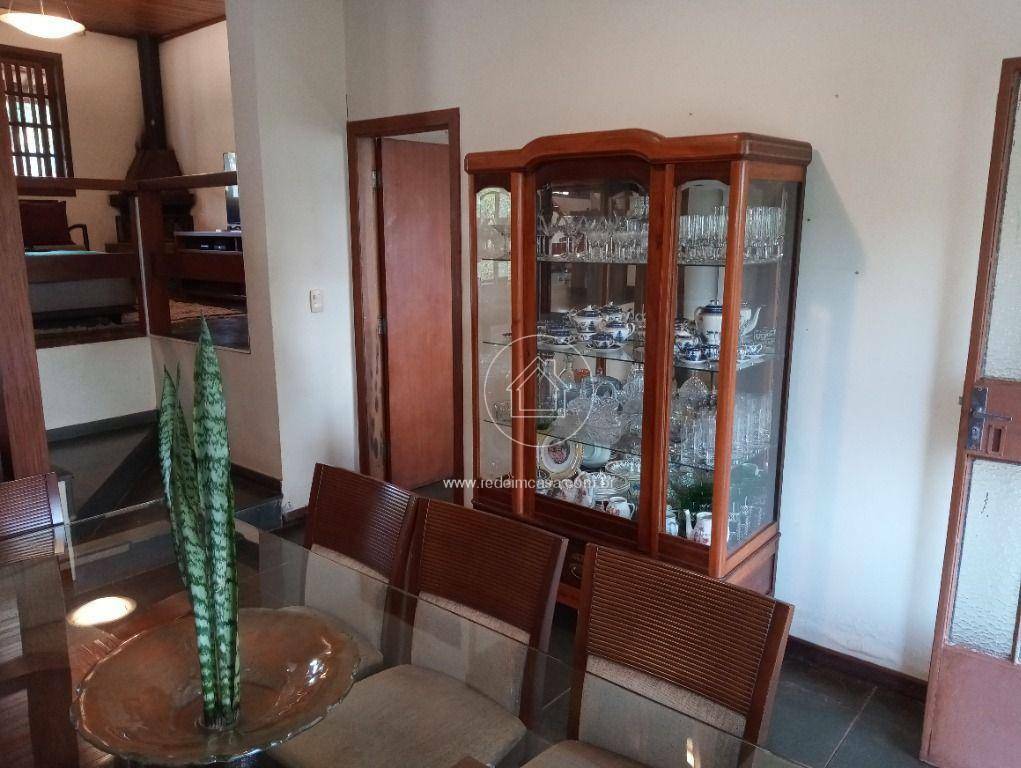 Casa à venda com 4 quartos, 410m² - Foto 16