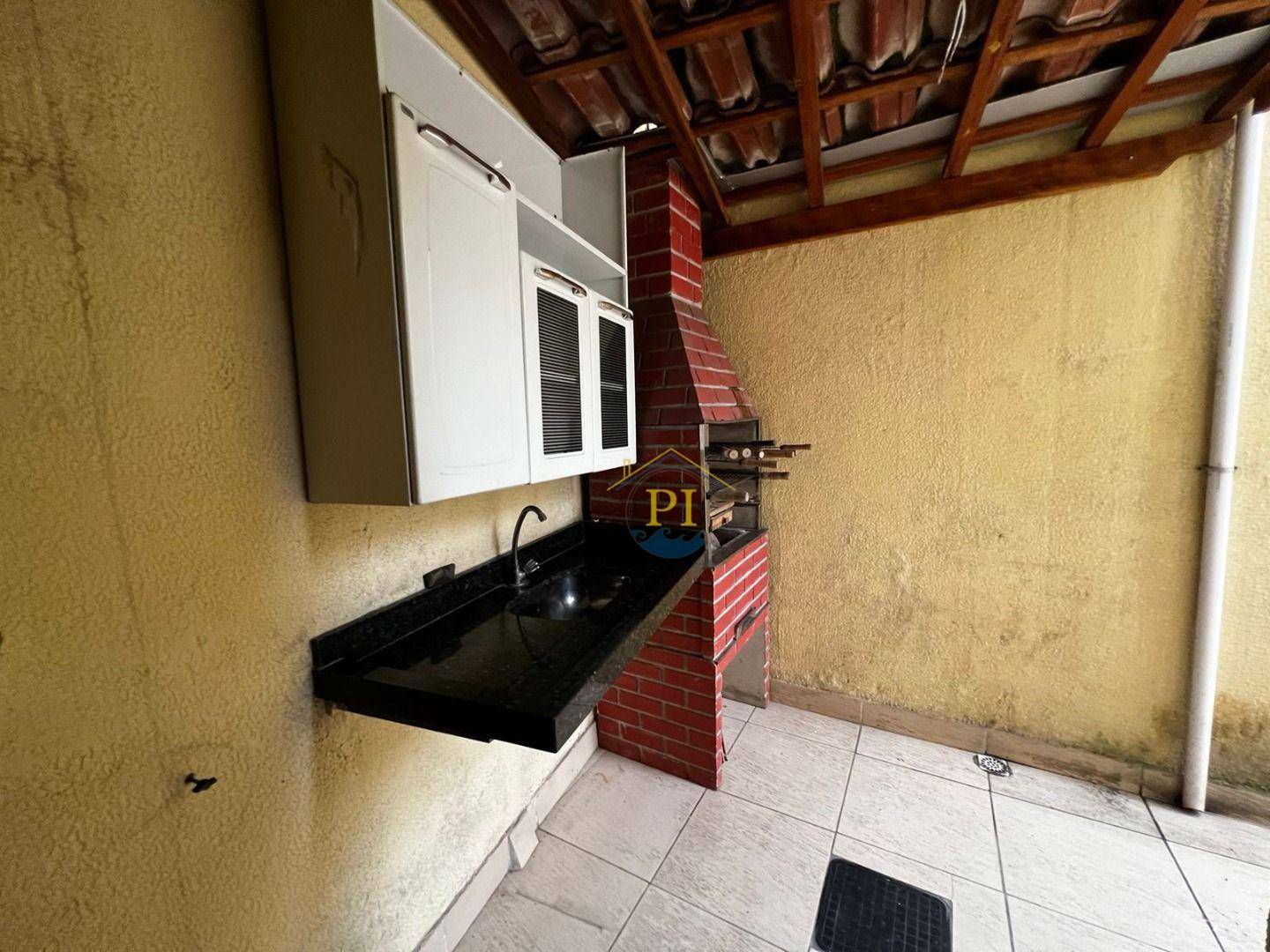 Casa à venda com 2 quartos, 70m² - Foto 5