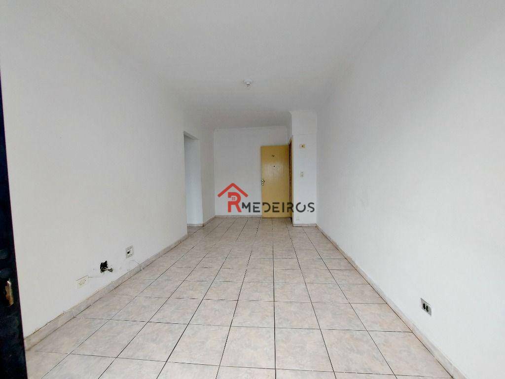 Apartamento à venda com 1 quarto, 60m² - Foto 2