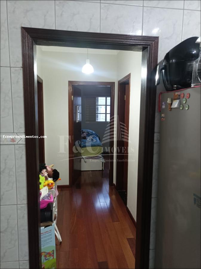 Casa à venda com 2 quartos, 140m² - Foto 13